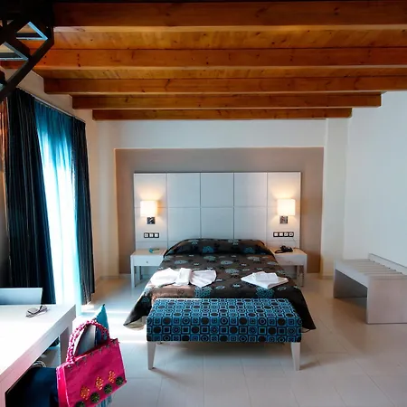 Theros Hotel apartamentowy