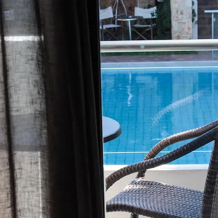 Theros Hotel apartamentowy
