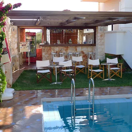 Theros Hotel apartamentowy 3*