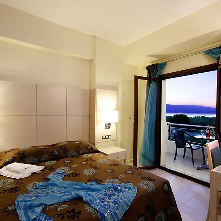 Apartahotel Theros 3*